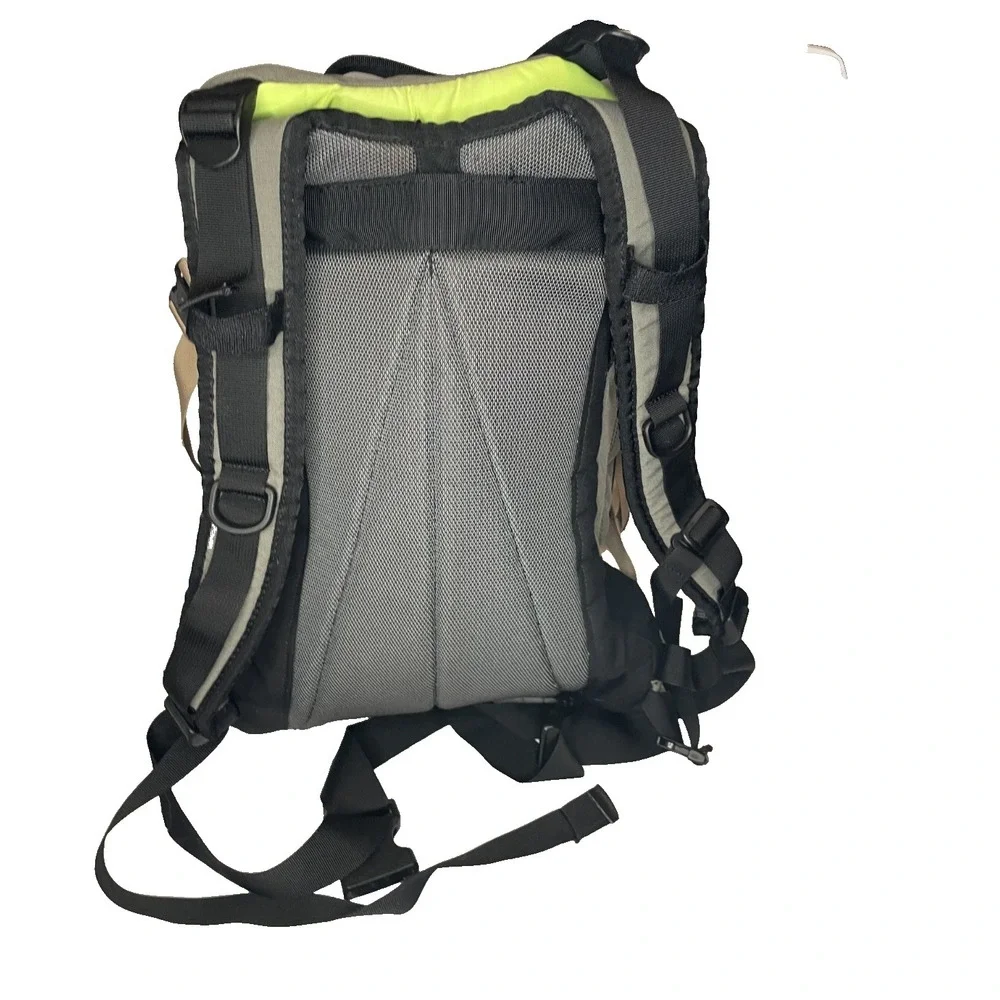 CamelBak Rim Runner Hydration‎ Backpack with Bladder Daypack Yellow Black